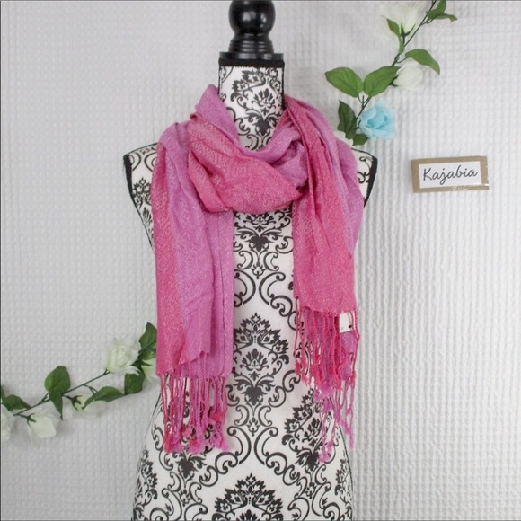 OBLONG Scarf - Picture 1 of 8